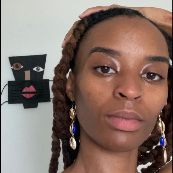 Meet your Posher, Shalesa - Picture 1 of 1